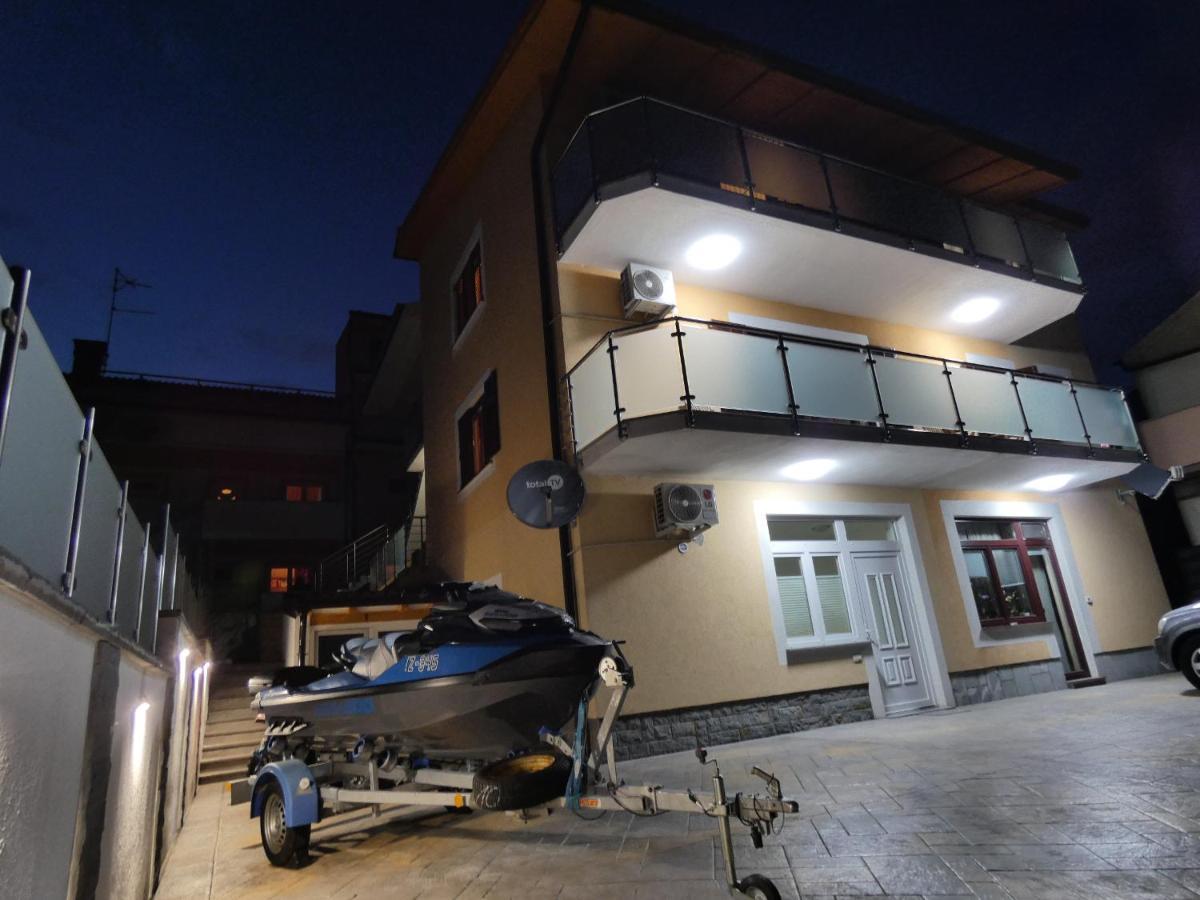 Apartment & Olive Oil Valuma Копер Екстериор снимка