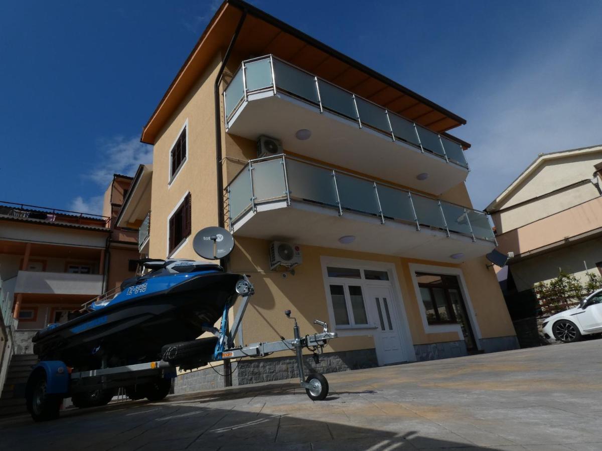 Apartment & Olive Oil Valuma Копер Екстериор снимка